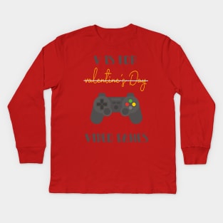 v is for video games Kids Long Sleeve T-Shirt